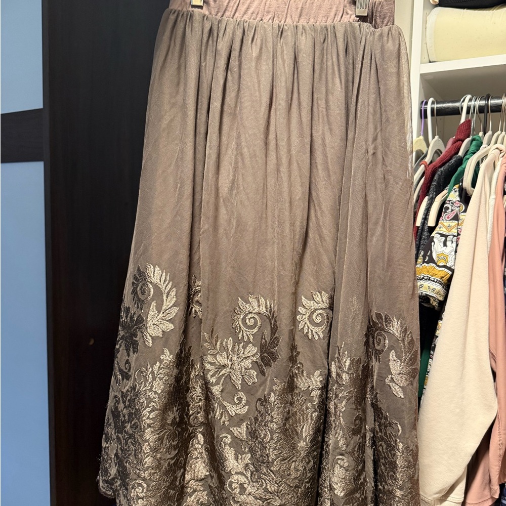 Garnet Hill Taupe A-Line Skirt with Floral Embroidery